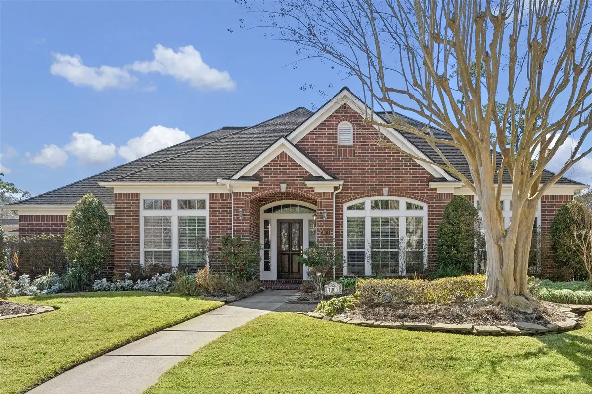1004 Pine Cone Lane, Friendswood, TX 77546 - Image #1