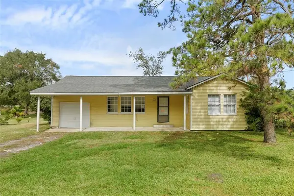 8304 Neville Avenue, Hitchcock, TX 77563
