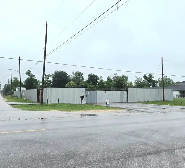 4303 Bennington Street, Houston, TX 77016