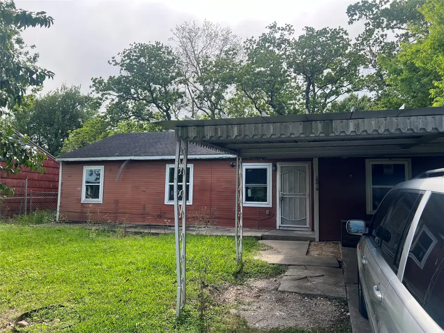 10010 Cathedral Drive, Houston, TX 77051 - #2