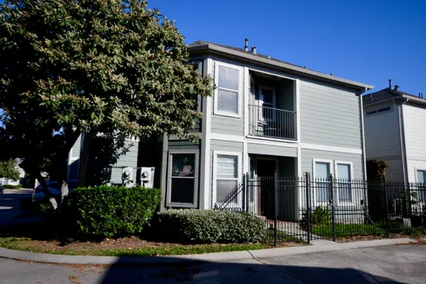 1706 Redwing Bluff Drive, Houston, TX 77009