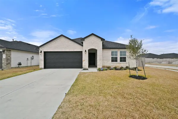 1139 Hughes Crossing Drive, Rosharon, TX 77583