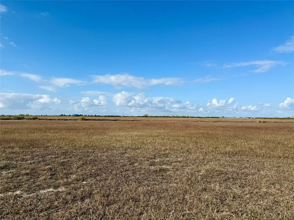 3060 Coastal Springs Loop, Palacios, TX 77465 - Image #1