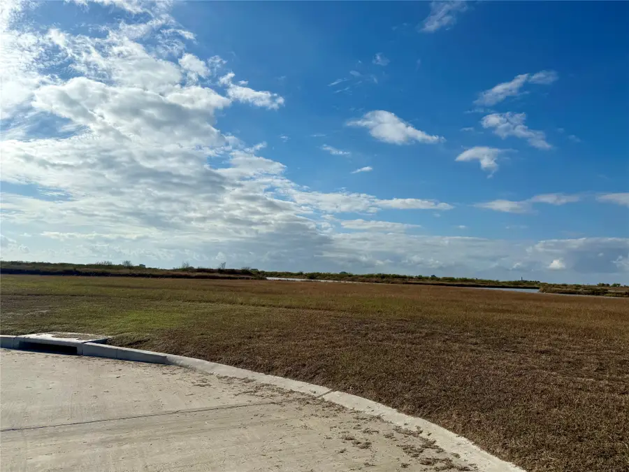 3060 Coastal Springs Loop, Palacios, TX 77465 - Image #3