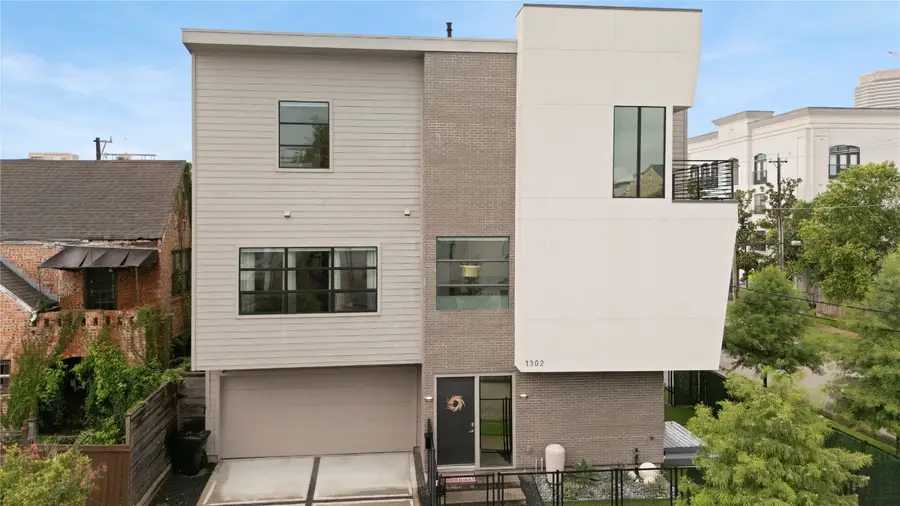 1302 Crocker Street, Houston, TX 77019 - #2