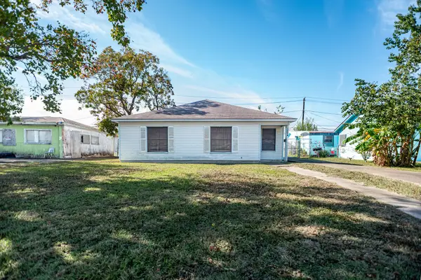 109 Tommy Drive, Port Lavaca, TX 77979