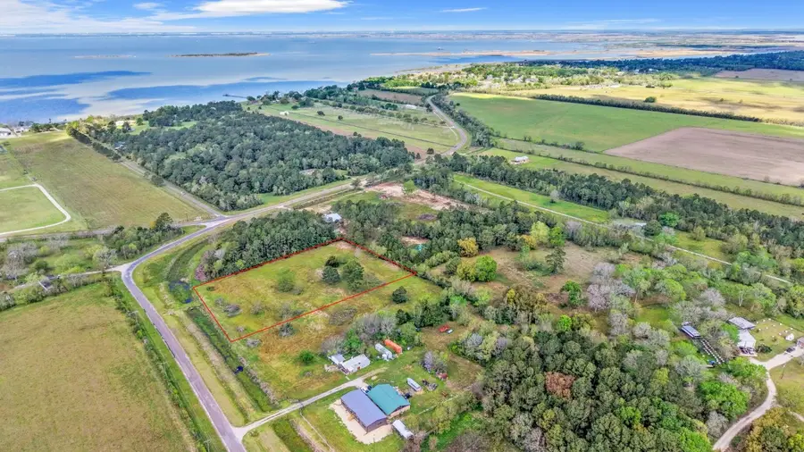 0 Crossover, Anahuac, TX 77514 - #2