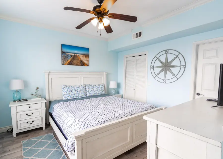 7000 Seawall Boulevard #114, Galveston, TX 77551 - Image #3