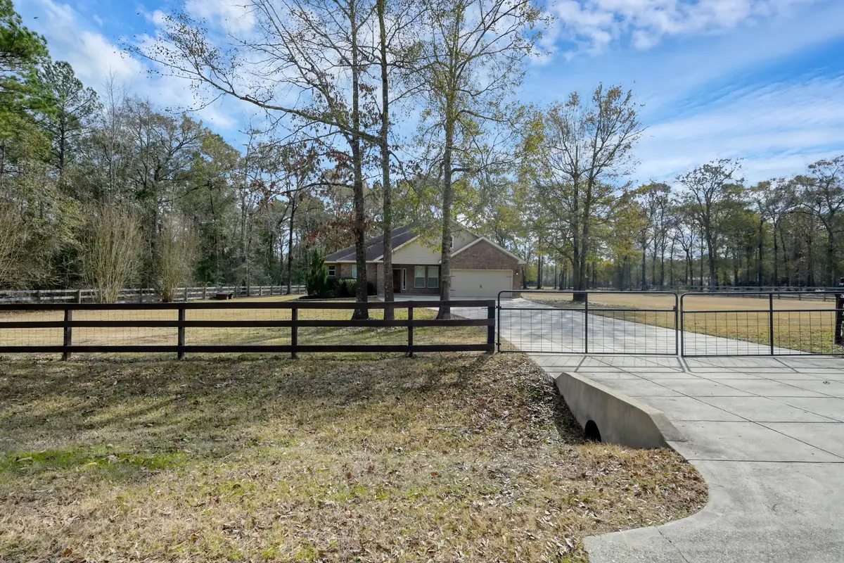 19006 August Circle, Cleveland, TX 77328 - Image #1