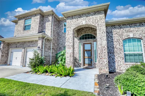 6822 Regal Lakes Drive, Katy, TX 77493