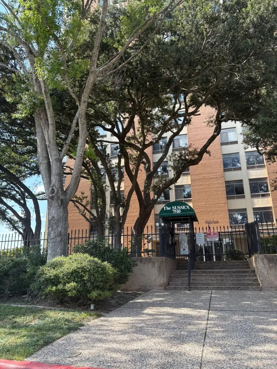 7510 Hornwood Drive #1207, Houston, TX 77036 - Image #3