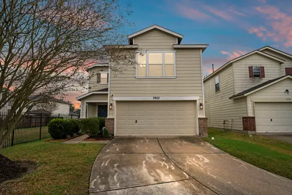2903 Valiant Scene Court, Houston, TX 77038