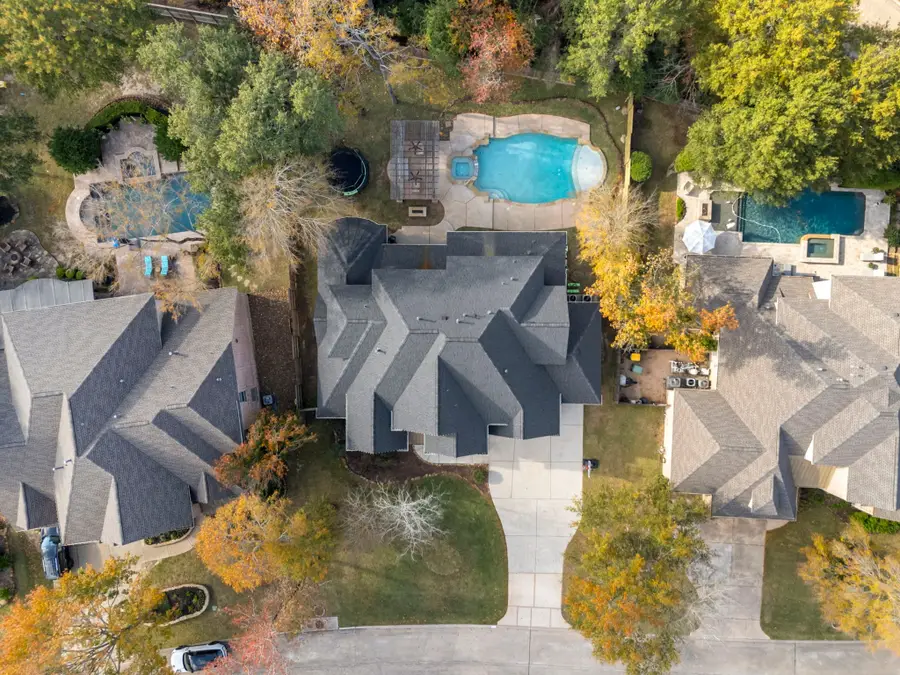 6 Lagato Place, The Woodlands, TX 77382 - Image #3