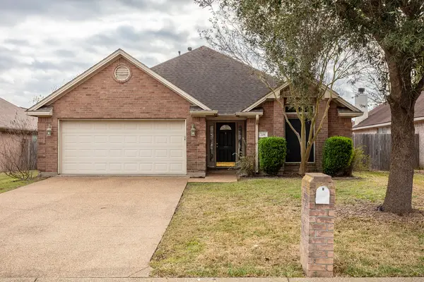 208 Bernburg Court, College Station, TX 77845