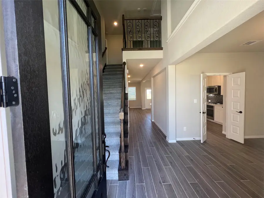 293 Peninsula Point Drive, Montgomery, TX 77356 - Image #2