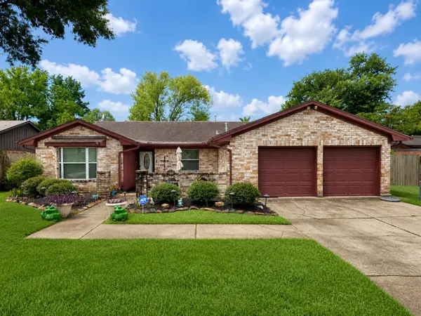 13826 Lantern Lane, Houston, TX 77015