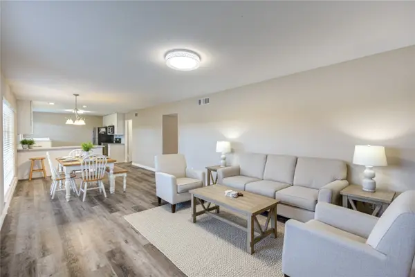 2101 Fountain View Drive #76, Houston, TX 77057