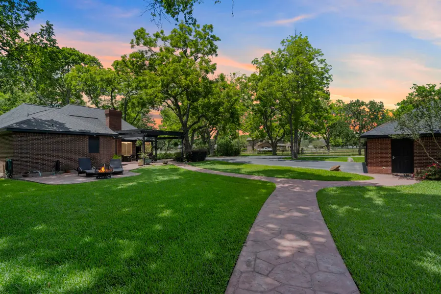 4002 Glenwood Drive, Richmond, TX 77406 - #3