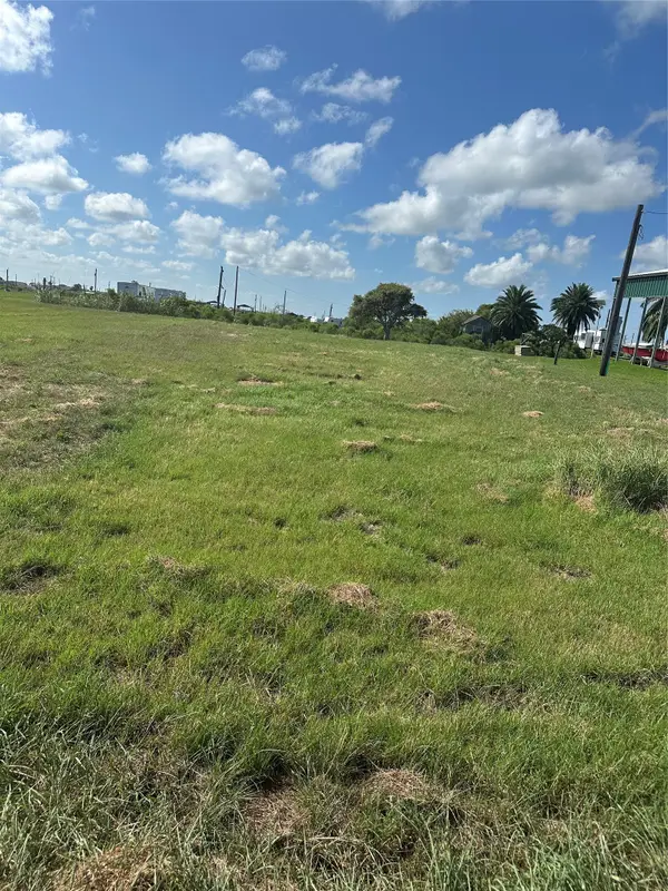 14483 Albacore, Sargent, TX 77414