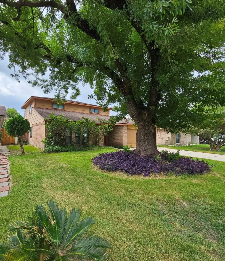 2043 Derby Drive, Houston, TX 77067 - Image #3