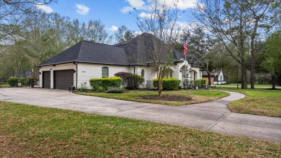 28431 E Benders Landing Boulevard, Spring, TX 77386 - Image #3