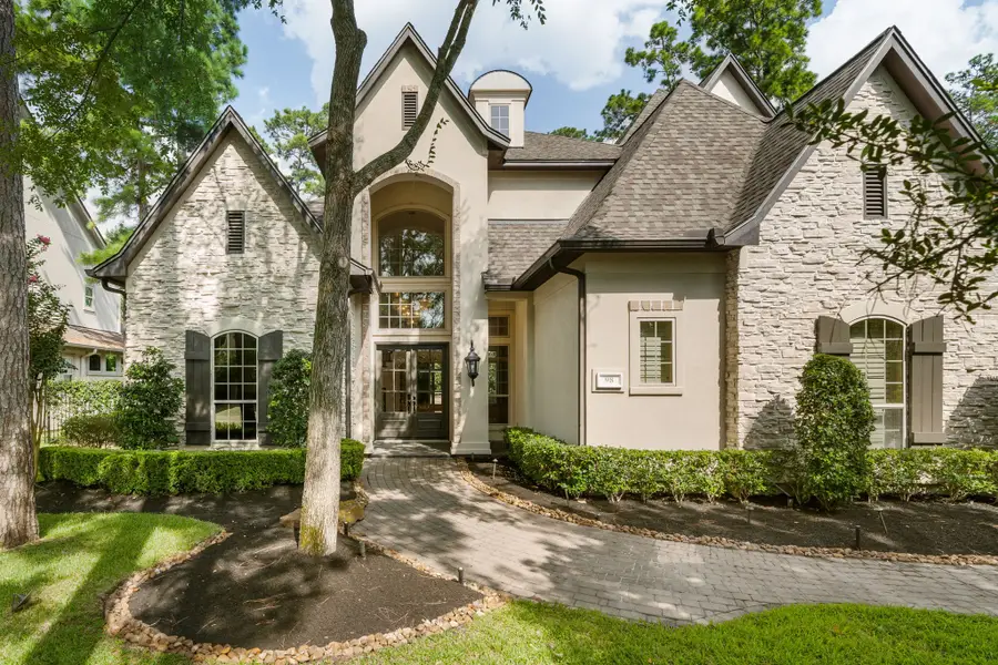 98 W Ambassador Bend, The Woodlands, TX 77382 - #3