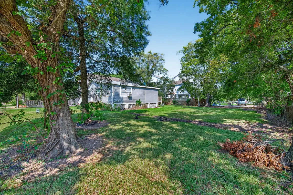 914 Hawthorne, Clear Lake Shores, TX 77565 - #1