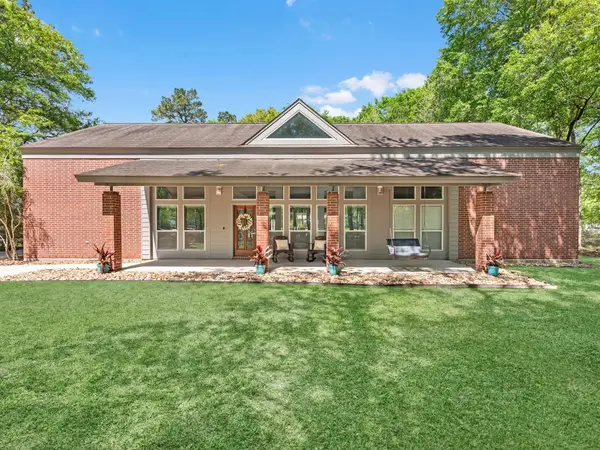 715 Commons Lakeview Drive, Huffman, TX 77336