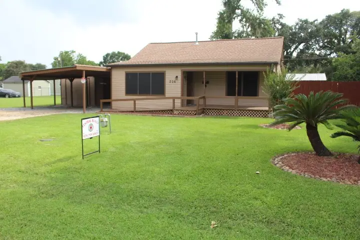 206 N Orange Street, Sweeny, TX 77480 - Image #1