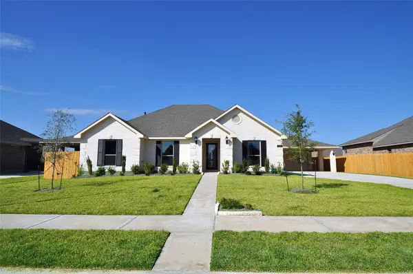 2210 Ensenada Drive, League City, TX 77539