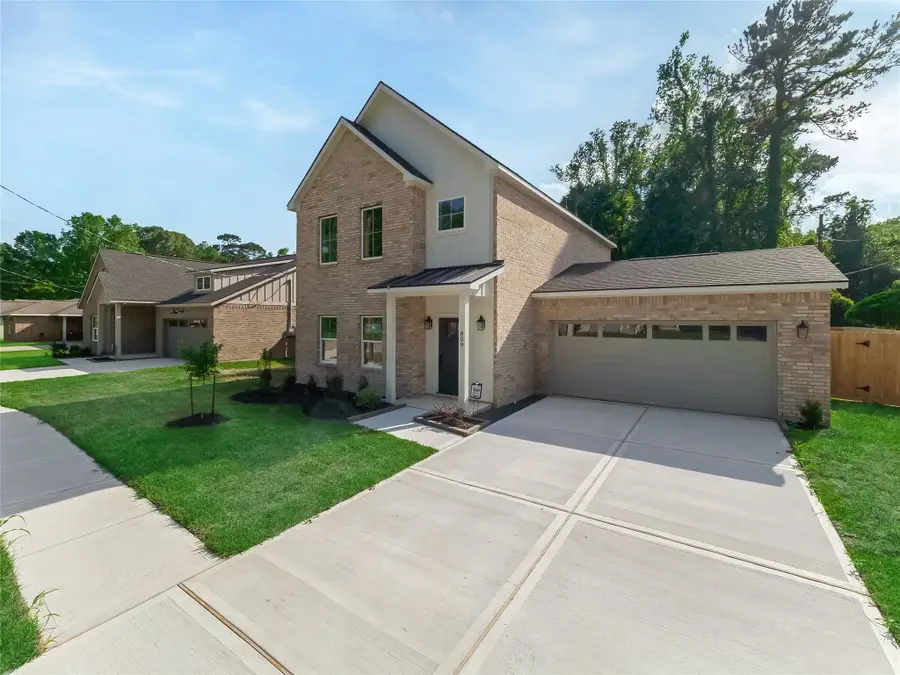 809 S Colbert Street, Dayton, TX 77535 - #3