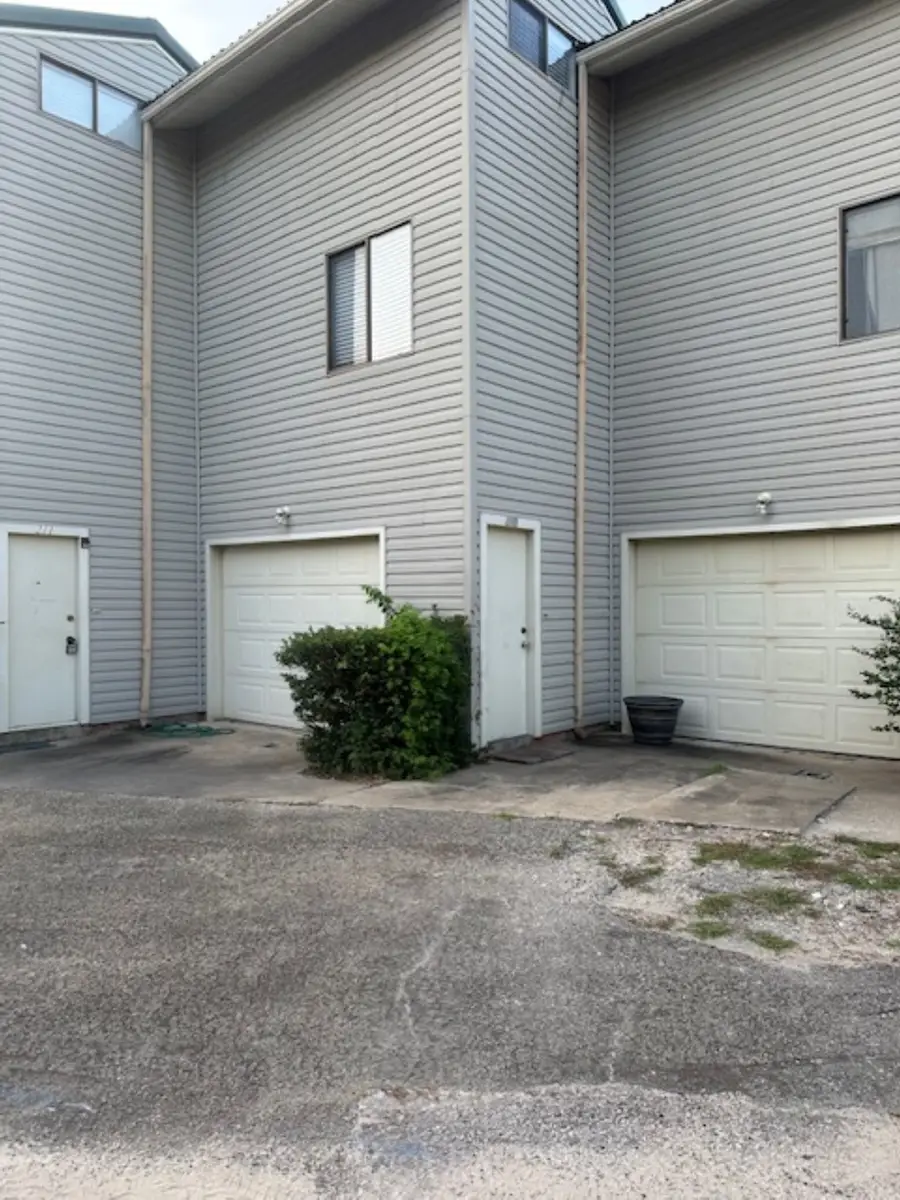 501 Bass Boat Village Lane #210, Huntsville, TX 77320 - Image #2