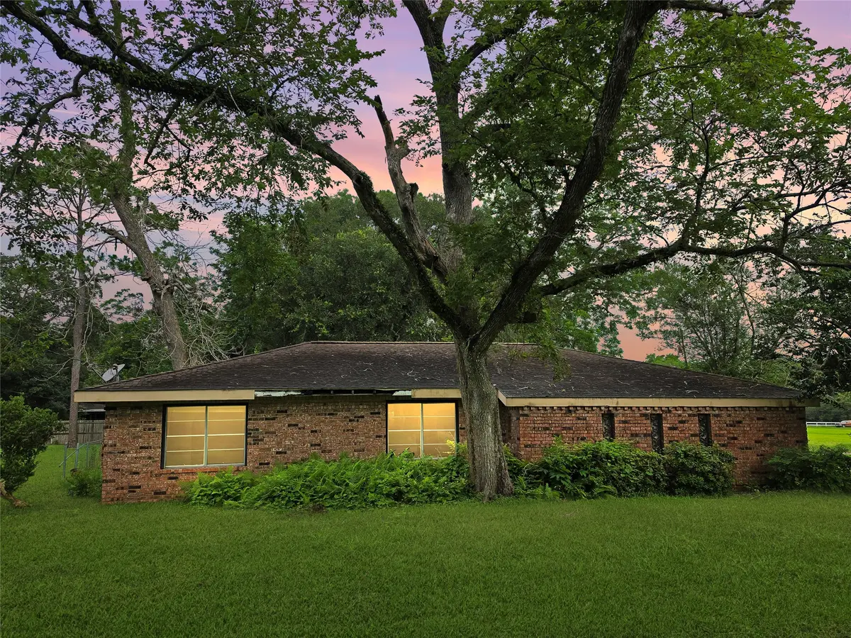 803 Avenue C, Sweeny, TX 77480 - #1