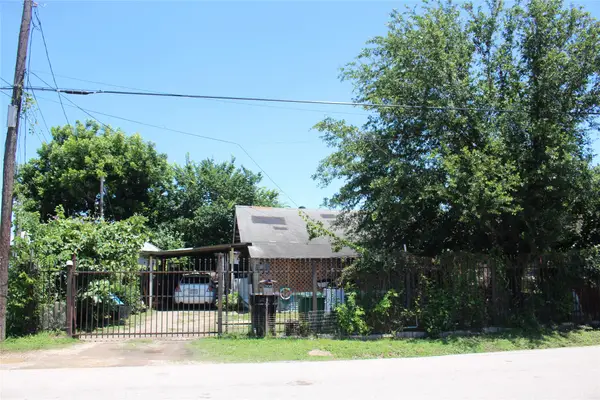 8007 Masterson Street, Houston, TX 77029