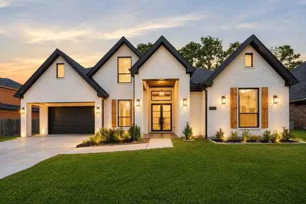 143 Bent Tree Ln, Montgomery, TX 77356