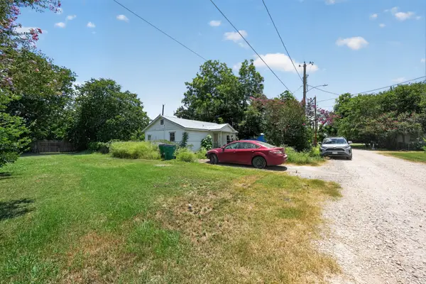 105 S Broadway Street, Thorndale, TX 76577