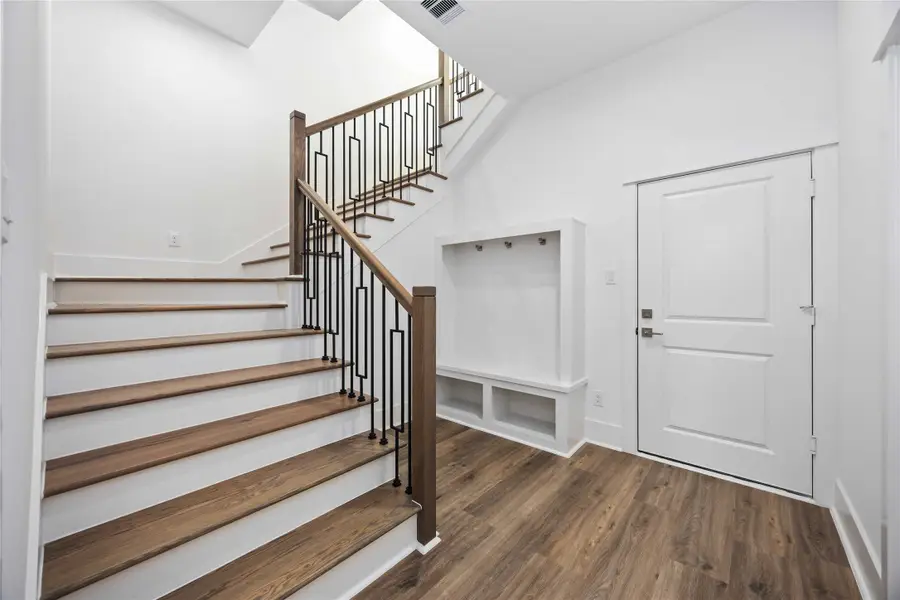 1935 Knoll Square Drive, Houston, TX 77080 - Image #3