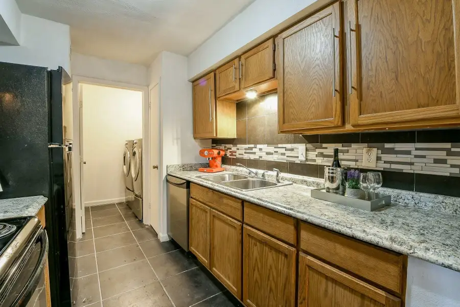 9700 Leawood Boulevard #311, Houston, TX 77099 - #2
