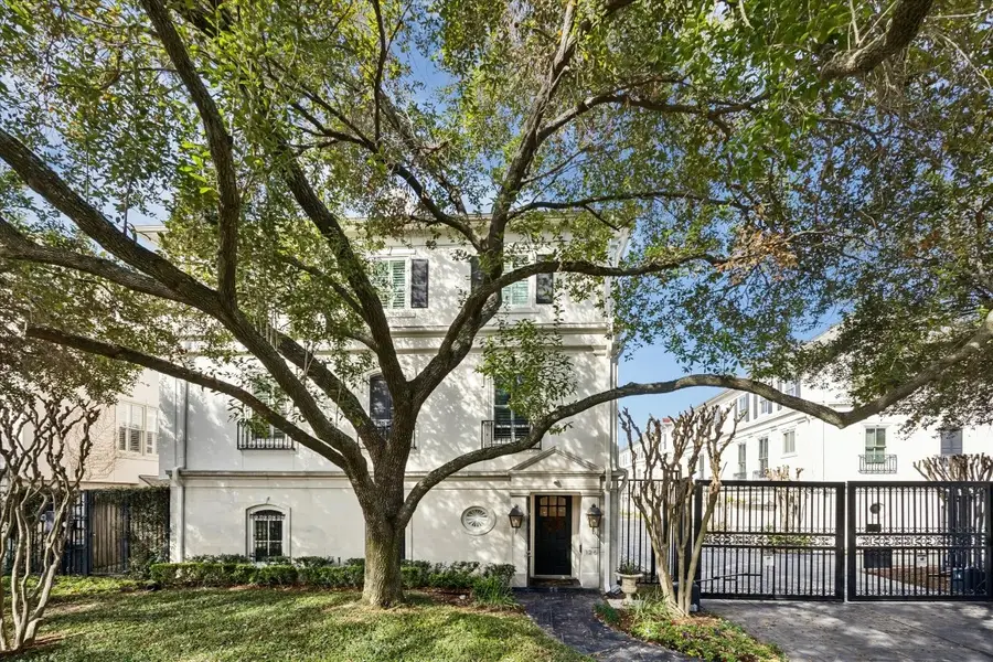 126 Oak Place Drive, Houston, TX 77006 - #2