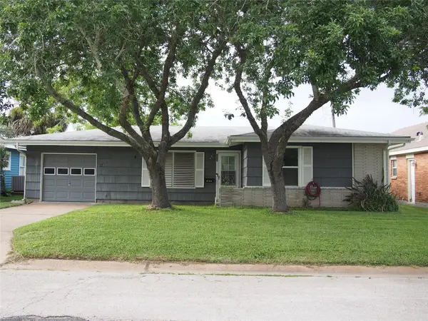 112 Tuna Street, Galveston, TX 77550