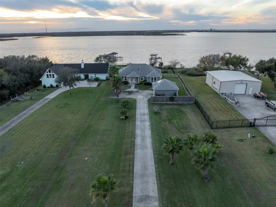 4001 29th Street N, Texas City, TX 77590 - Image #2