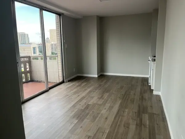 2016 Main #809, Houston, TX 77002