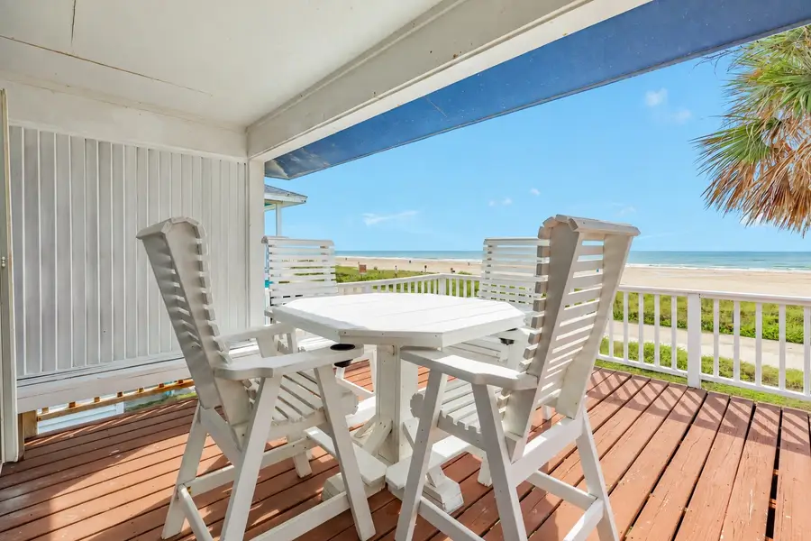 12536 W Buena Vista Drive, Galveston, TX 77554 - #3