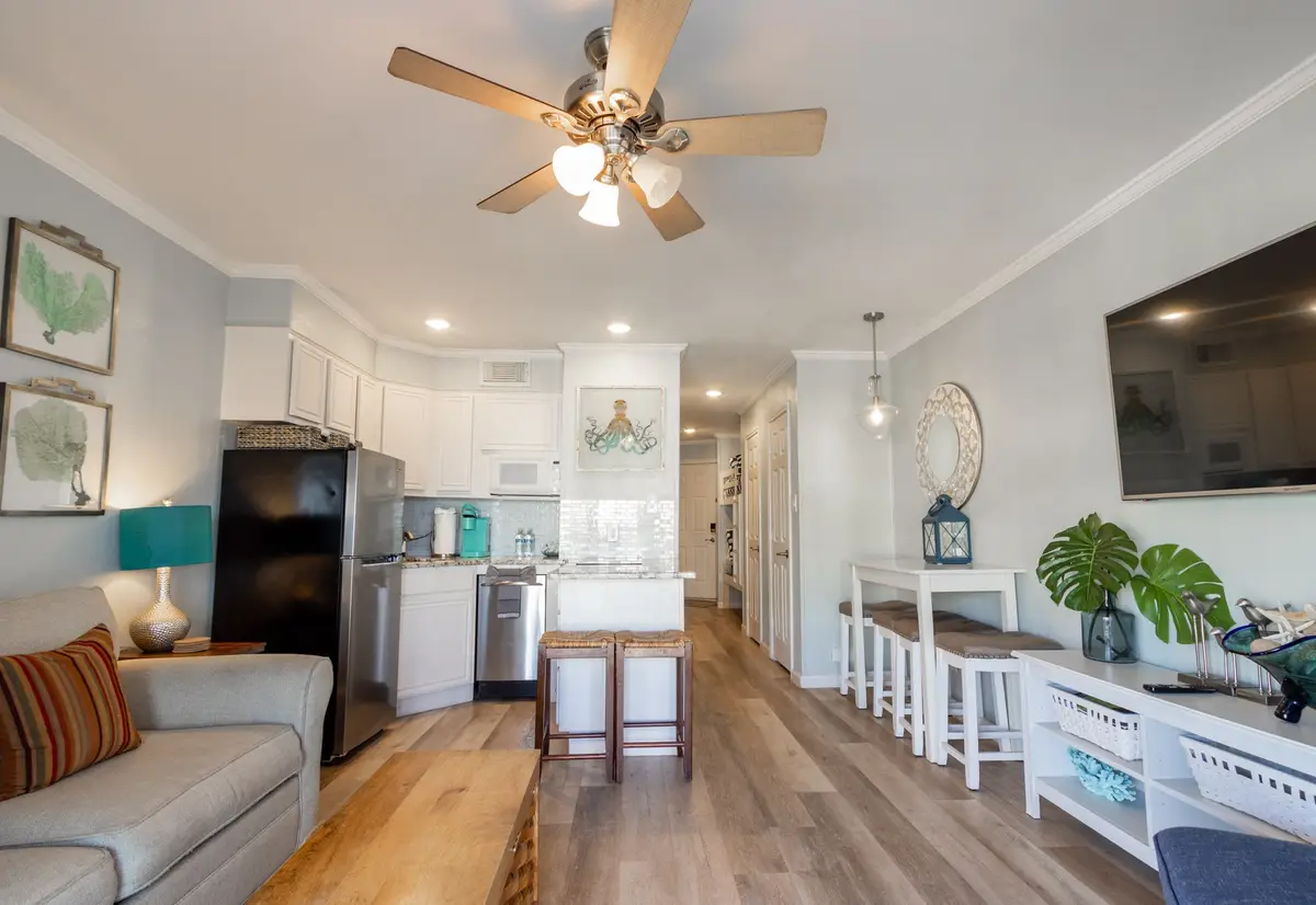 6102 Seawall Boulevard #212B, Galveston, TX 77551 - Image #1