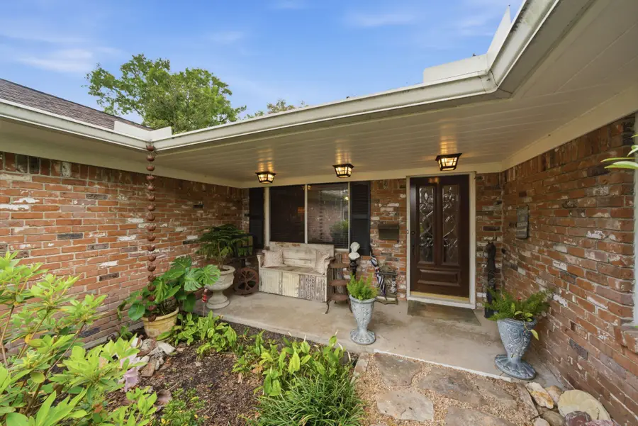 9910 Pine Lake Drive, Houston, TX 77055 - #3