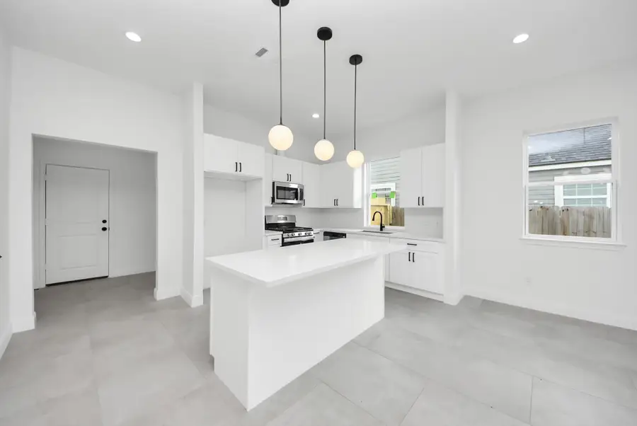 4002 Bennington Street, Houston, TX 77016 - #2