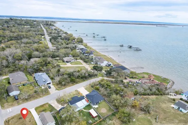 TBD S Lobit Street, La Porte, TX 77571