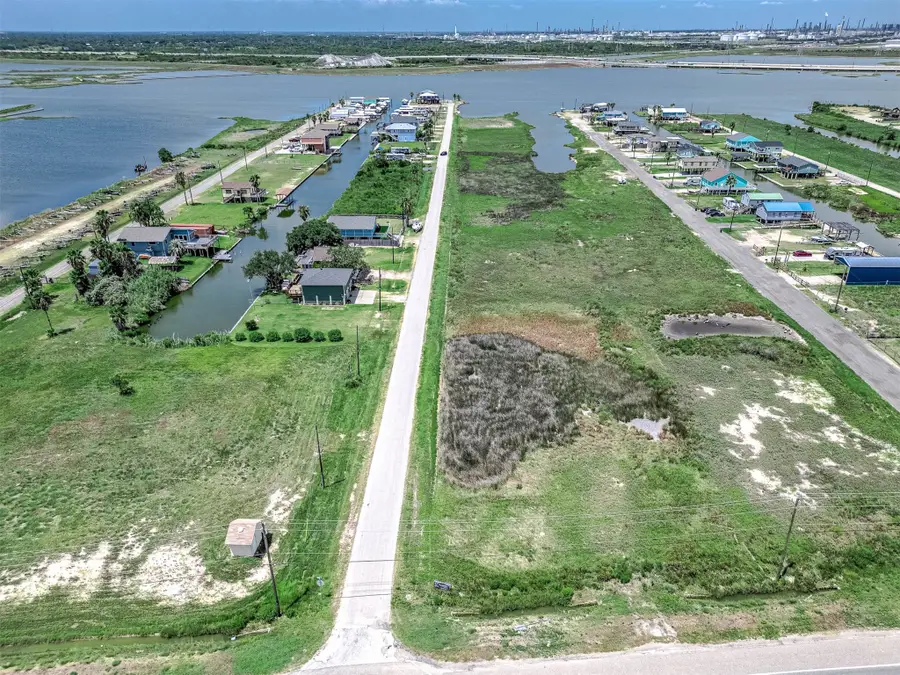 0000 Highway 6, Hitchcock, TX 77563 - Image #3