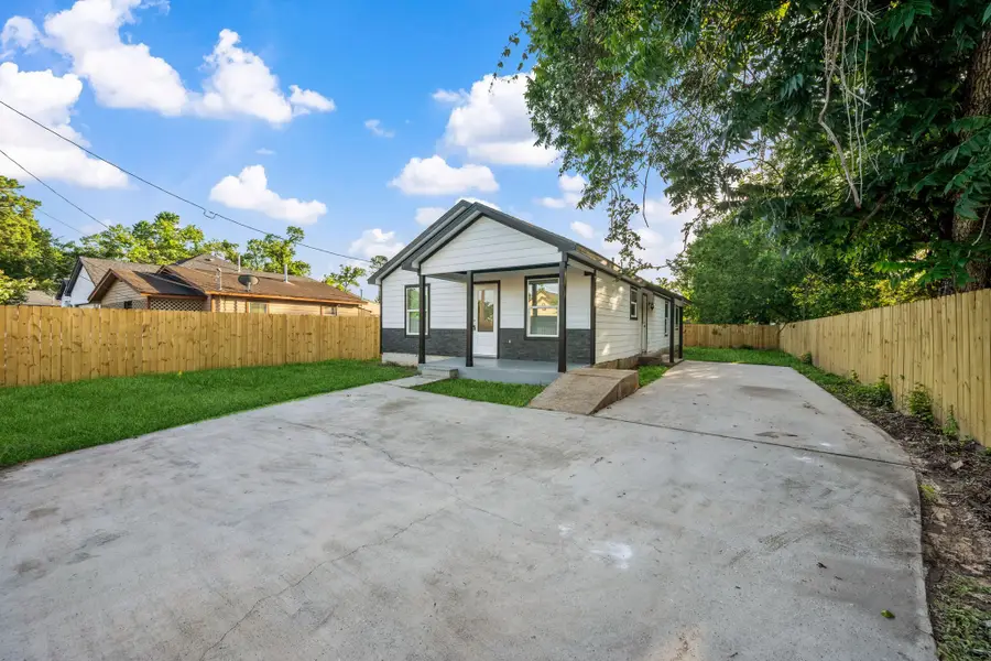 6321 Joe Louis Lane, Houston, TX 77091 - Image #2