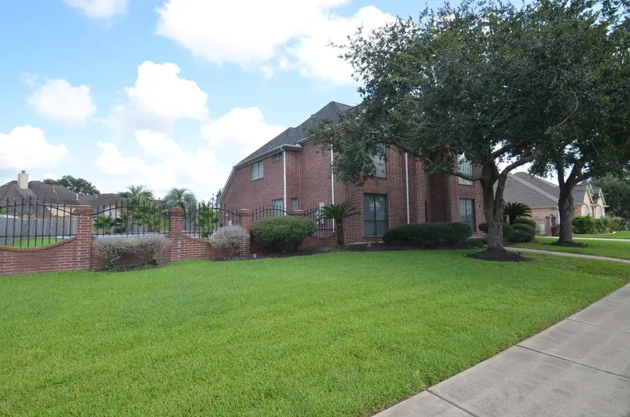 2110 Five Iron Drive, Houston, TX 77089 - Image #2